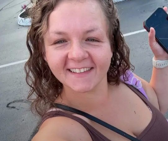 JacquelineSettles, 30, Reino Unido