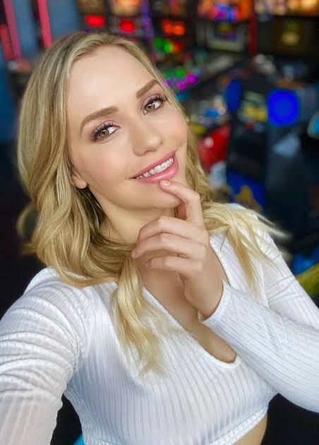 Mia Anne