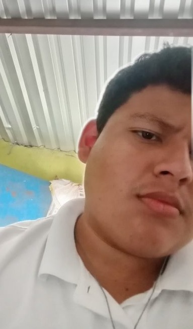Leonel, 26, Santa Tecla
