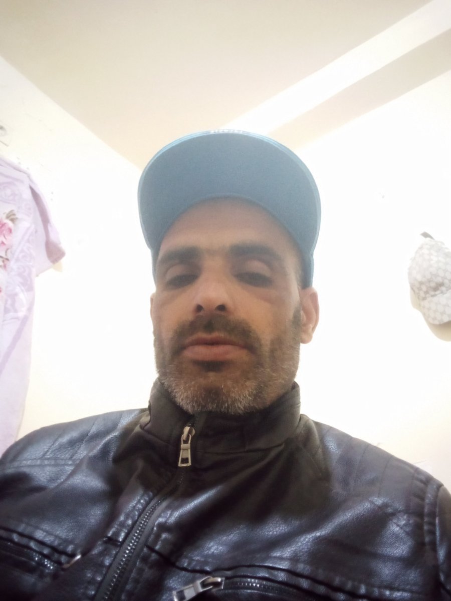 ChokriMaamri, 40, Algeria