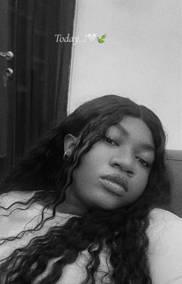 Yole, 24, Warri