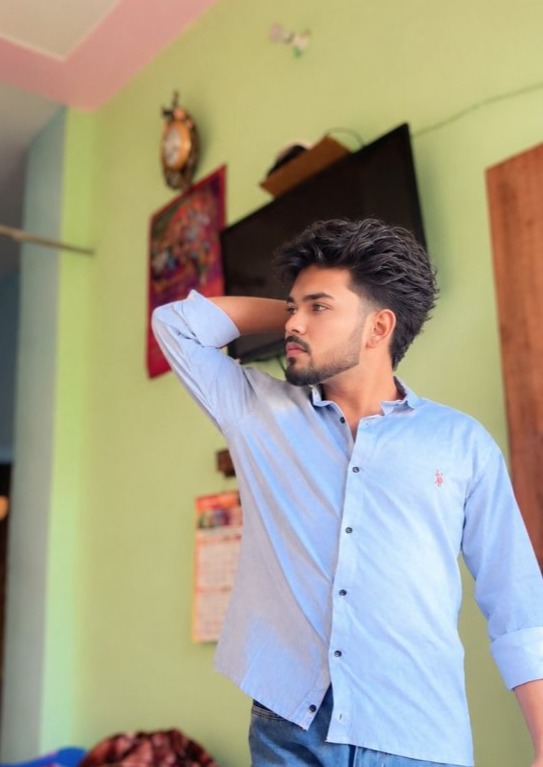 LokeshKashyap, 21, Aligarh