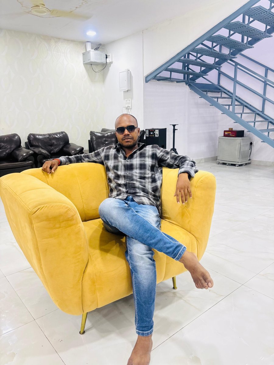 GaneshBombay, 30, Hyderabad