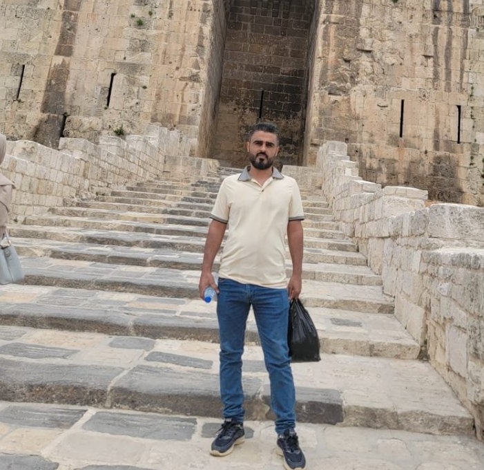 Mahmoud, 33, Mount Simeon District
