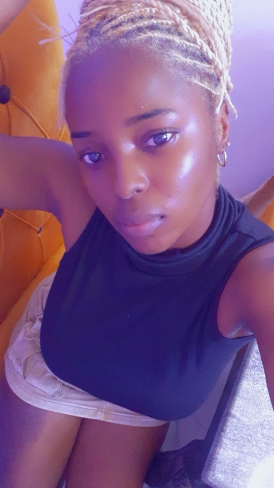 Mabel, 20, Nigeria