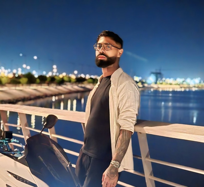 Ahmed, 27, La Soukra