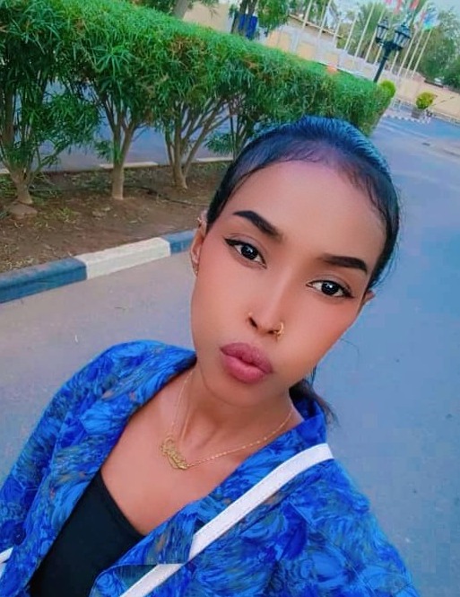 Ayline, 27, Djibouti