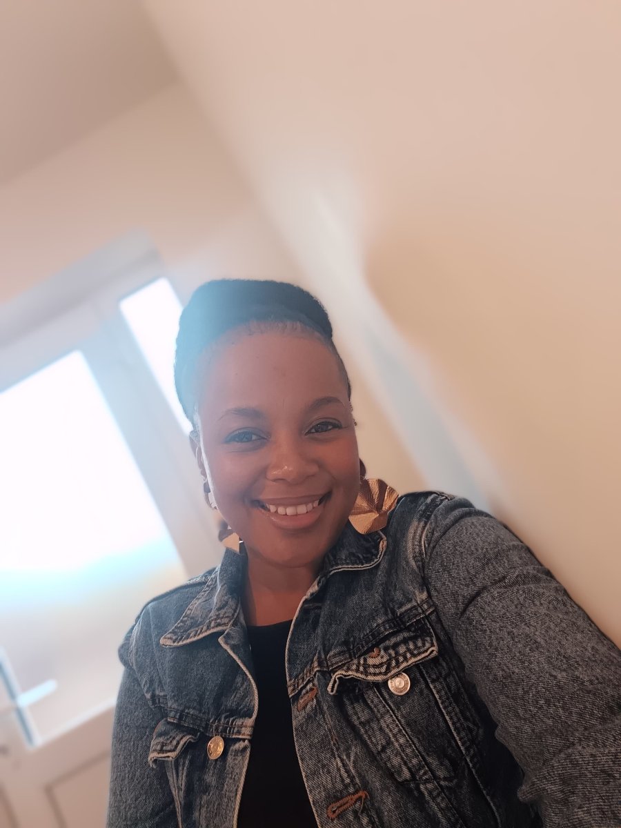 Kay, 40, South Africa