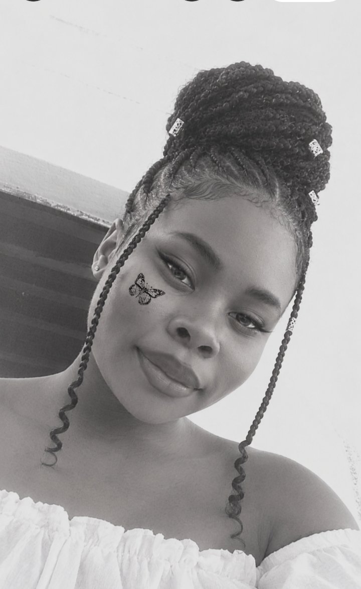 bella, 21, Nigeria