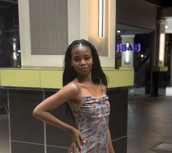 RatieS, 24, Molepolole