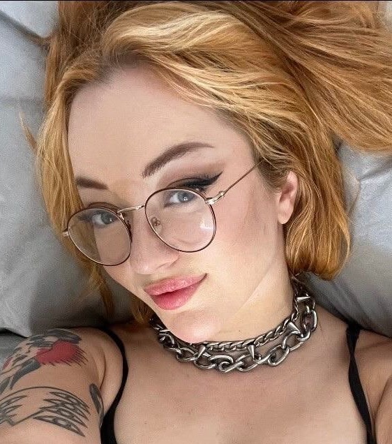 Emmyjoh, 34, Akron