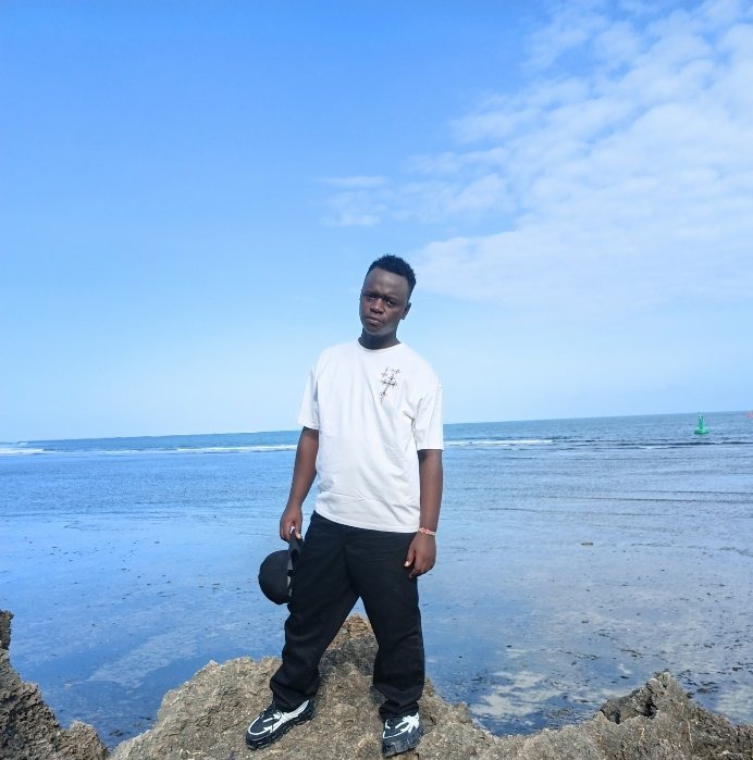 Clintone, 21, Mombasa
