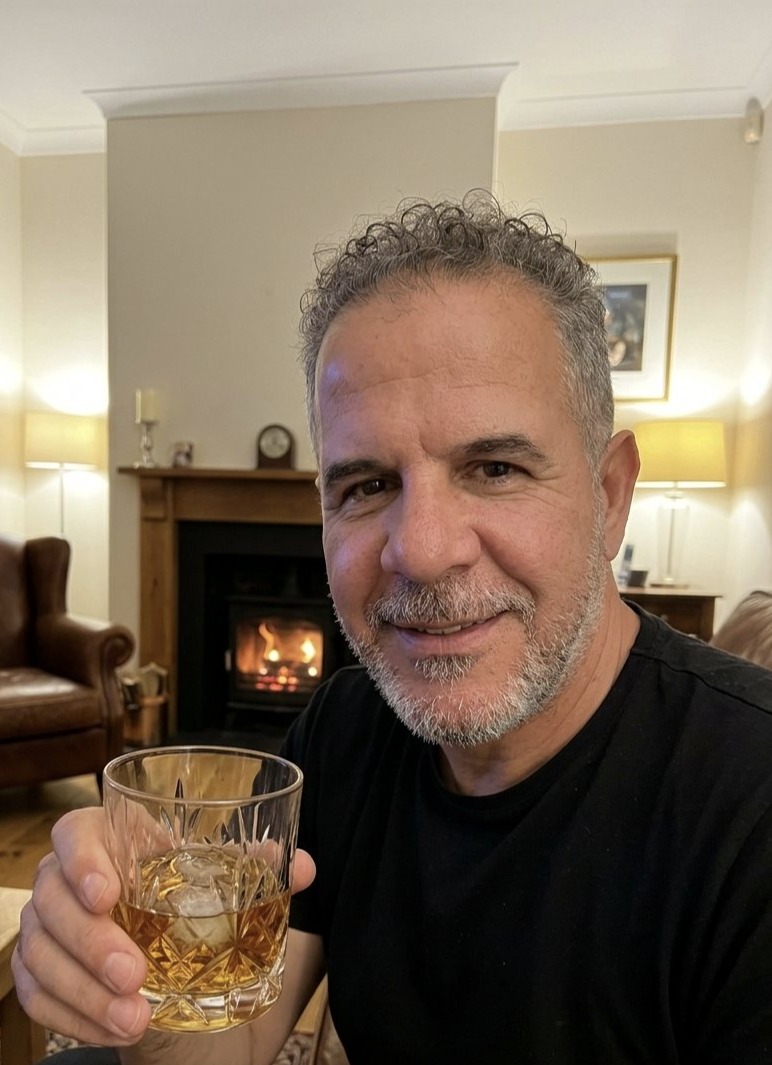 KolaJin, 48, Leicester