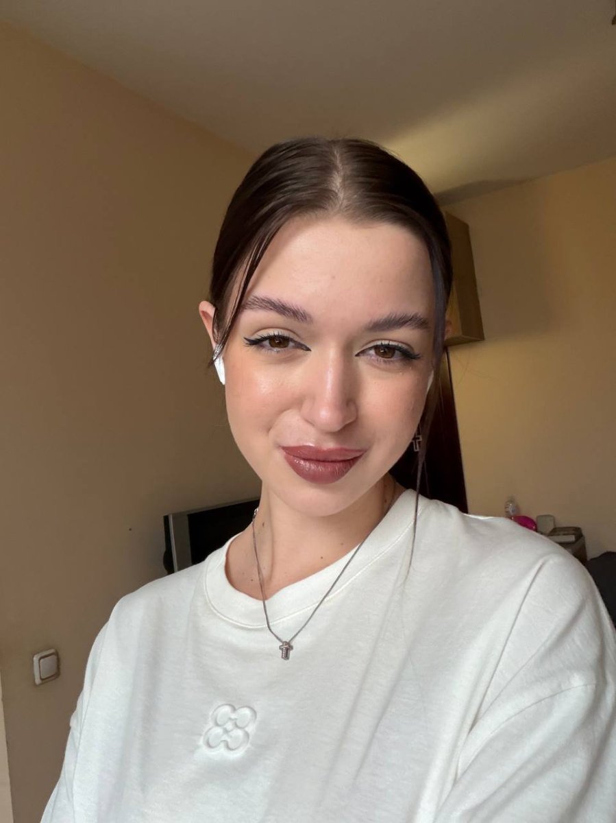 Yeseniya, 26, Kharkiv
