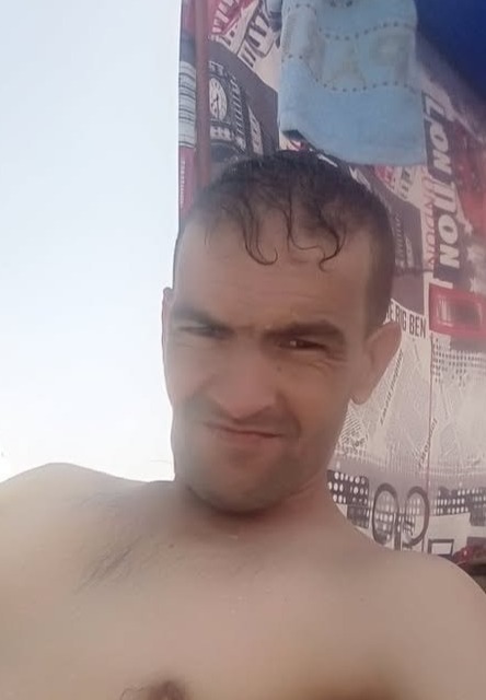 khled, 42, Oum el Bouaghi